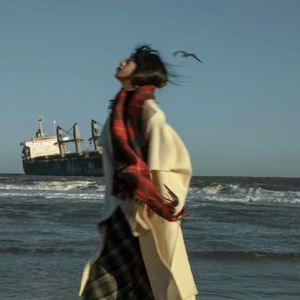 李丽莎被摄影师捏奶头
